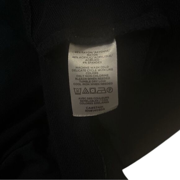 Lou&Grey Women’s V-Neck Blouse - Picture 4 of 4